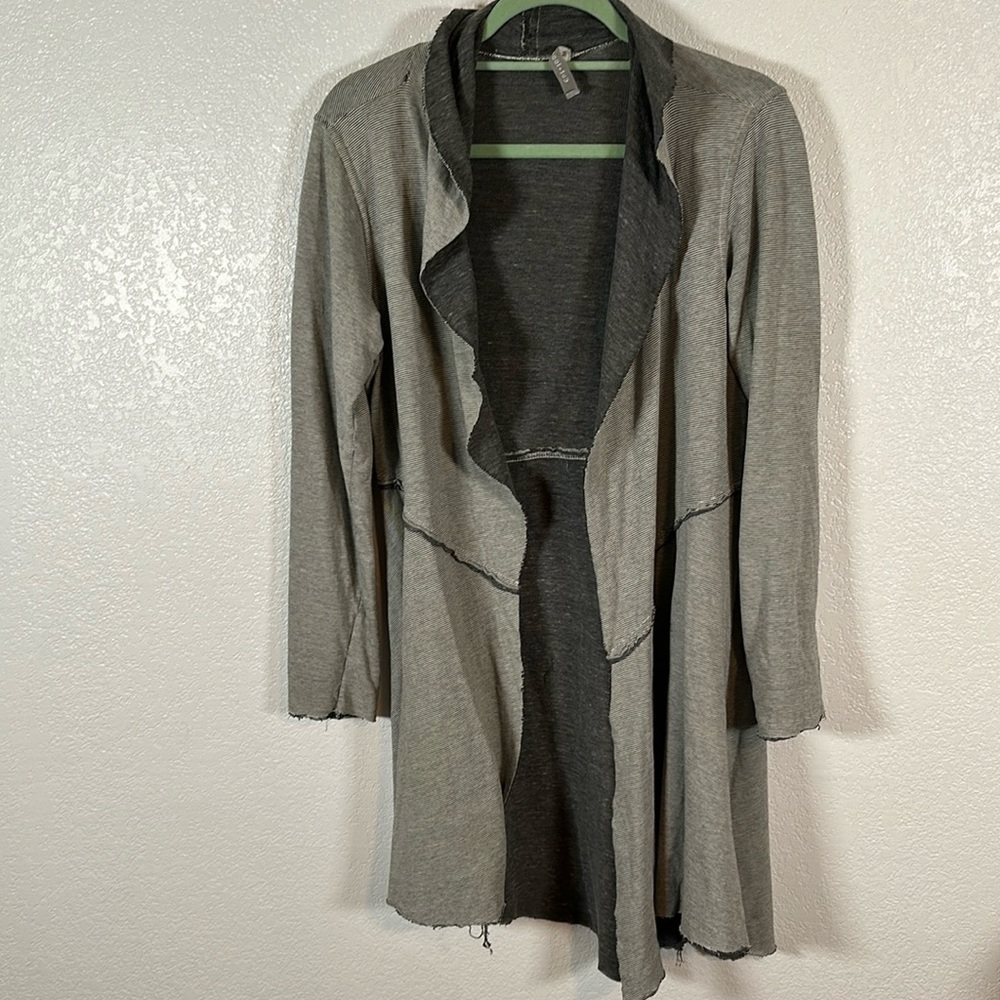Cut loose Gray Raw Edges Distressed Long Line Lagenlook Cardigan Size Medium